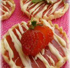 TARTELETTES MIROIR À LA FRAISE