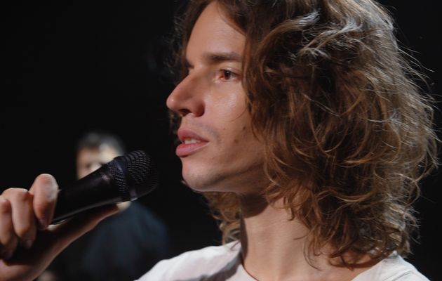 Hugo Jardin en Live Session avec son Cantique I