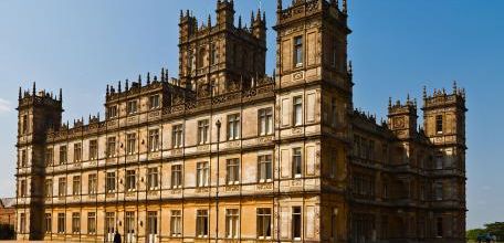 Vu de ma fenêtre, ya que des bâtiments. Si je te disais que je vois de la verdure, tu saurais que je mens...