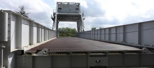 ... LEfameux pont du six juin...