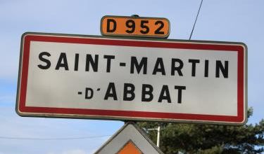 SAINT-MARTIN-D'ABBAT (45)  :  LE VILLAGE DES BOITES AUX LETTRES  (1/2)