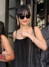 [Photos] Rihanna quitte son hôtel