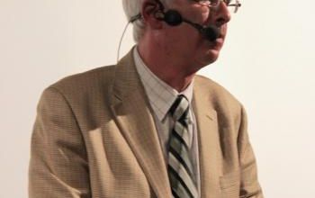Société française / société américaine : la conférence de Guy Hollmann