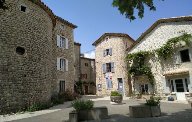 SAINT-MAURICE D'IBIE (Ardèche - 06)
