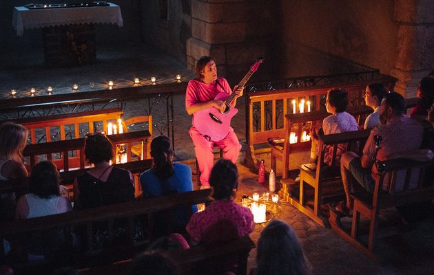 Célestin dans la sélection THE PLAYLIST avec Des Carrés dans des Ronds