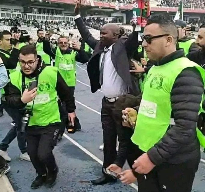 Lundi 25.12.2023 au Stade du 