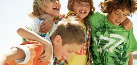 Les adolescents sont fréquemment idéalistes. - Bruno
