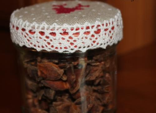 Petit pot d'anis étoilé