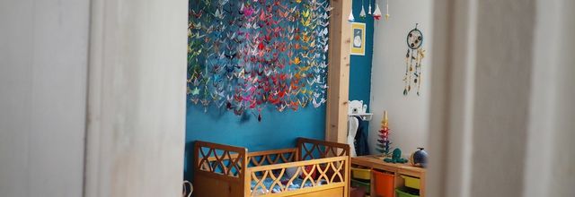 Le mobile origami participatif de bébé renarde