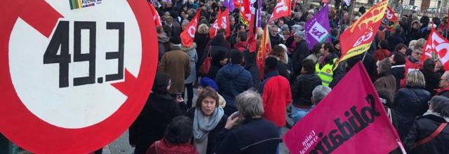 49.3 DE LA HONTE  LE GOUVERNEMENT S’ENFONCE  !!! Et s’est coupé davantage du peuple *** Il va le payer très cher