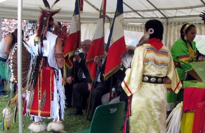 anciens combattants et drapeaux