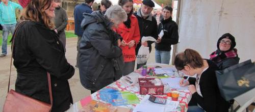 Faire son marché de Noël