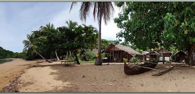 Promenade vers Antanambe (ou Antanabe), le village voisin du Sakatia Lodge - Nosy Sakatia - Madagascar