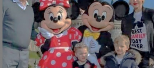 visite à Disney Land avec Albert,Charlene , Jacques et Gabriella