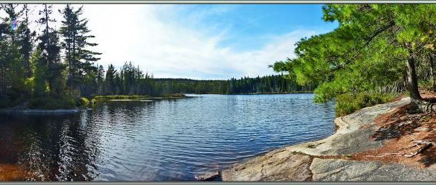 Vue panoramique sur le Lac Gabet - Mauricie - Québec - Canada
