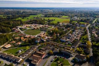 CR / MARCHE 10 /  CARIGNAN-DE-BORDEAUX