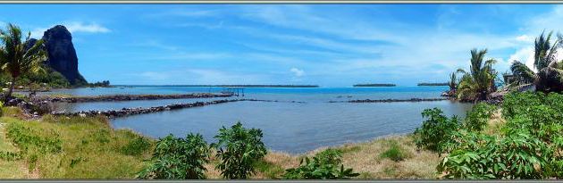 Panorama sur le lagon au nord de l'île avec le mont Hotu Ae vu de Haranae - Maupiti - Polynésie française