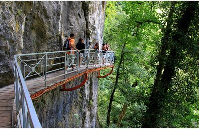 UN PEUT DE FRAICHEUR (gorges du fier)