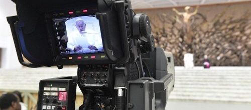 Audience générale: l’alliance des anciens et des enfants sauvera la famille humaine - VA