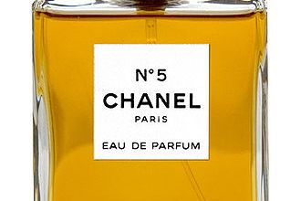 Coco Chanel (1883-1971) - Un parfum de réussite et de solitude