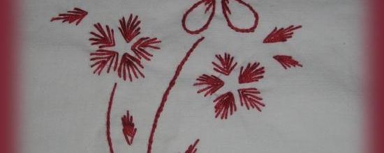 Redwork : Bouquet champêtre brodé...
