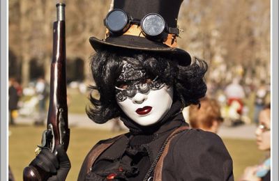 Annecy, carnaval vénitien (noir)
