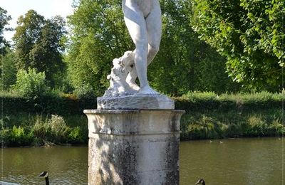 Château de Rambouillet : Hommage à Flore, déesse des fleurs de Paul Chevré