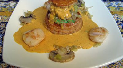 Vol au vent fait maison, st Jacques, fondue de poireaux, sauce corail