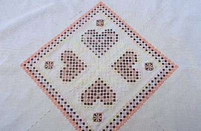 Etape 6 du Hal du coussin coeurs 