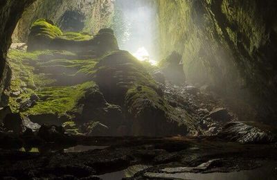 grotte illuminée