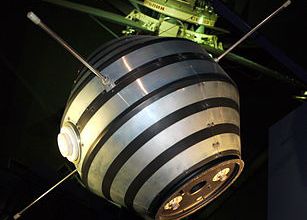 Premier satellite français dans l'espace
