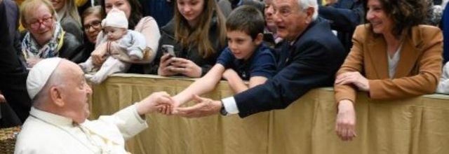 Le Pape reçoit les grands-parents: «La mémoire d’un monde sans mémoire» - VA