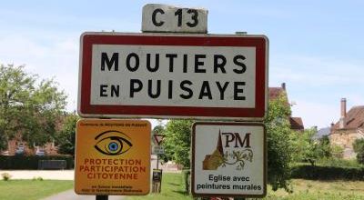MOUTIERS-EN-PUISAYE (Yonne)