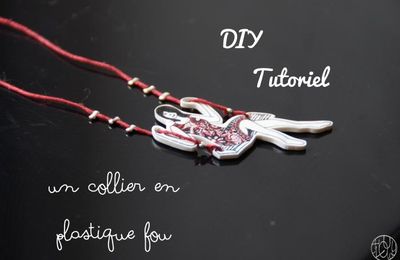 Collier en plastique fou pour la fête des mères (tutoriel)