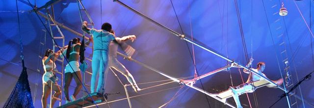 Cirque Pinder dans Pinder fête ses 160 ans ! "The Flyning Black Street"