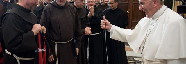 Le Pape aux franciscains: «serrez dans vos bras les lépreux de notre temps» - RV