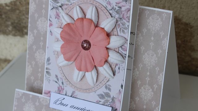 Carte anniversaire chevalet