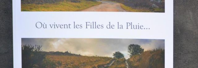  Ou vivent les filles   de la pluie   (  un livre  des  photos )