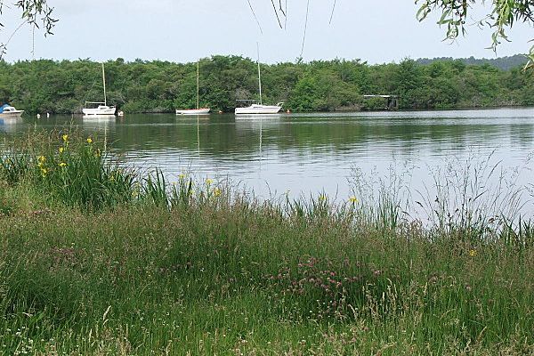 LE LAC DE SOUSTON