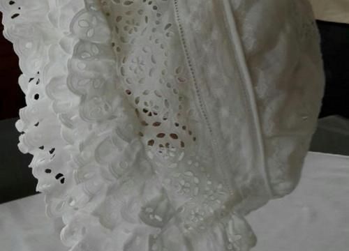 Le lien : La coiffe de Michelle