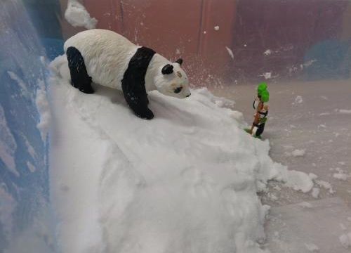 * Bac sensoriel: la neige artificielle (à fabriquer)