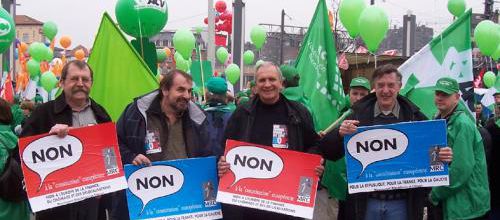 Le « NON » Républicain à Bruxelles...bravo aux militants !