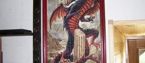 Des dragons encadrés