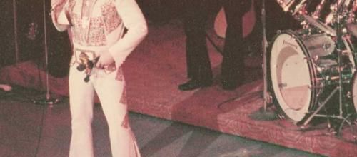 ELVIS 4 DECEMBRE 1976