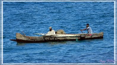 Retour de pêche pour les pirogues - Nosy Be - Madagascar