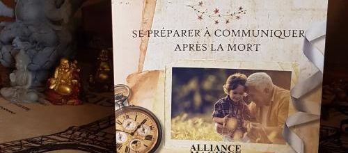 "Comment parler à nos proches dans l'après-vie" un livre-guide intéressant, mais à réserver à des personnes qui maîtrisent le sujet. 