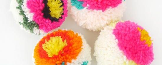 Pompons à motifs