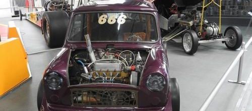 ... petite auto de dame...