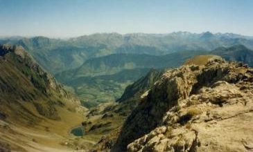 Pic des Trois Rois ou Mesa de los Tres Reyes (2444 m.)