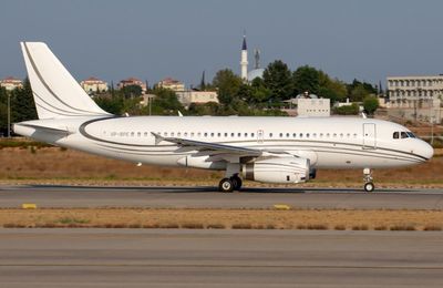 VP-BPE Airlink Airways Airbus A319-133 ACJ